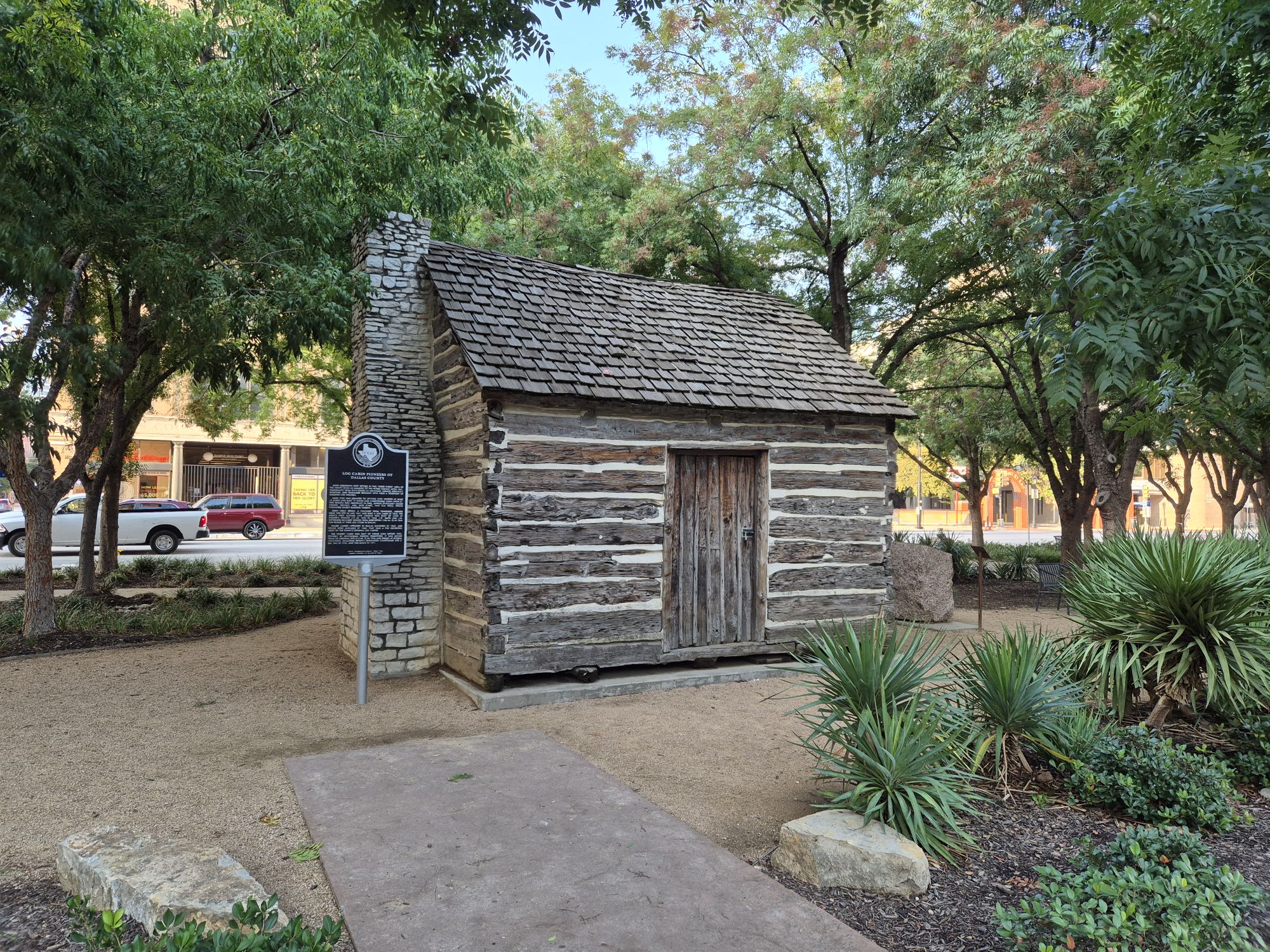 A városalapító kunyhója!